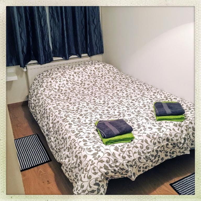בריסל Second Floor At Home מראה חיצוני תמונה